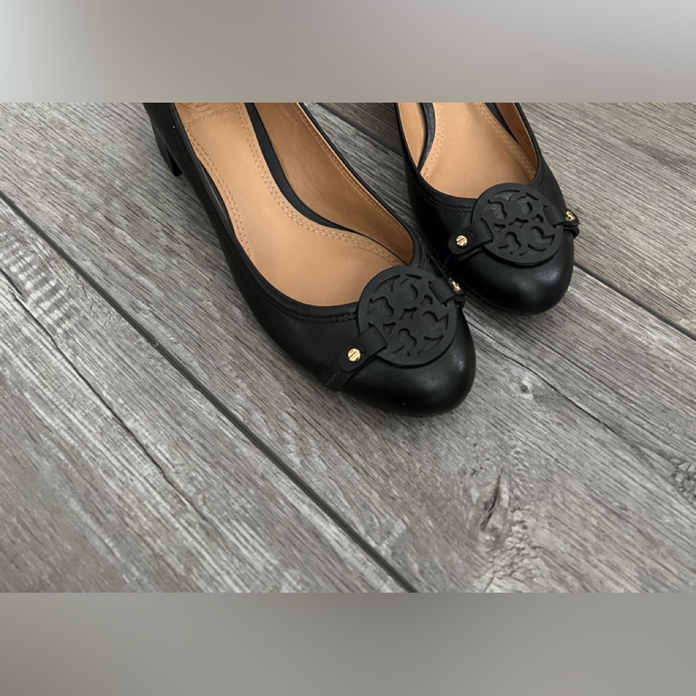 Tory Burch Chunky Heeled Black Pumps SIZE 8